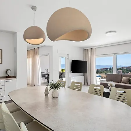 Villa New! Seaview Mare: Your Perfect Coastal Getaway Spalato