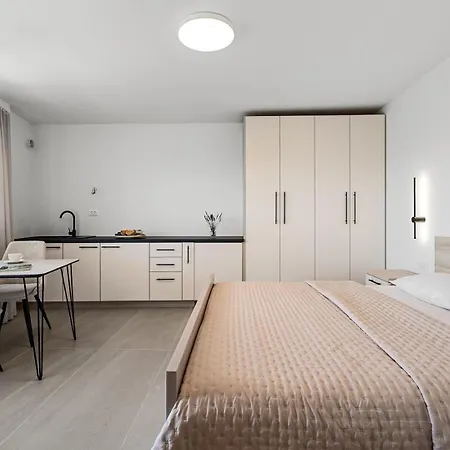 Вілла New! Seaview Mare: Your Perfect Coastal Getaway Спліт